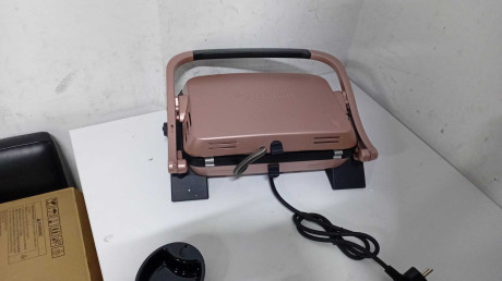 KORKMAZ A329-20 TOSTKOLIK ROSAGOLD 1800W T(OUTLET)