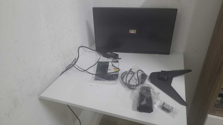 MSI 23.8 MAG244F (FHD) RAPID IPS FLAT(OUTLET)