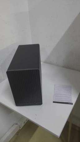 Lian Li Dan Case A3 Siyah M-ATX Mini-Tower(OUTLET)