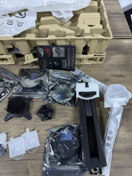 ASUS ROG SWIFT PG27UCDM 27'''' 240HZ 0.03MS (OUTLET)