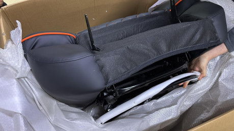 COUGAR CGR-OVL-ORB OVERLORD GAMING CHAIR(OUTLET)