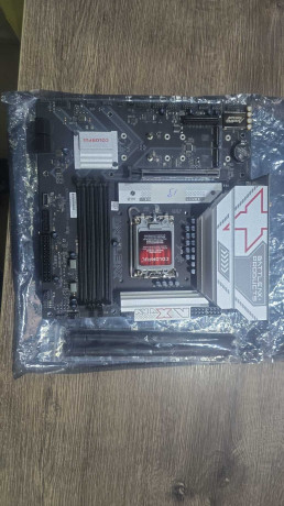 COLORFUL BATTLE-AX B860M-PLUS WIFI V20 DDR(OUTLET)