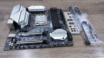 COLORFUL BATTLE-AX B650M-PLUS V14 DDR5 760(OUTLET)