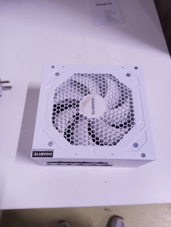 GIGABYTE GP-UD1000GM PG5 ICE 1000W POWER S(OUTLET)