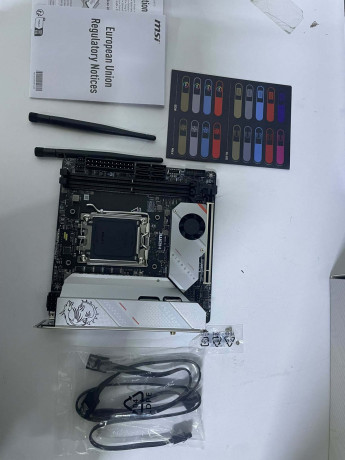 MSI MPG B650I EDGE WIFI AMD B650 Soket AM5(OUTLET)