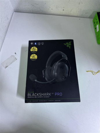 RAZER RZ04-05400100-R3M1 BLACKSHARK V3 PRO(OUTLET)