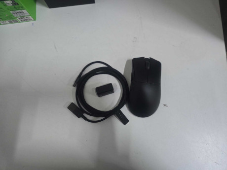 RAZER DEATHADDER V3 PRO RZ01-04630300-R3WL(OUTLET)