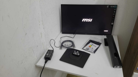 MSI 27