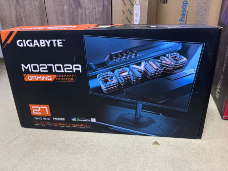 GIGABYTE MO27Q2A 27